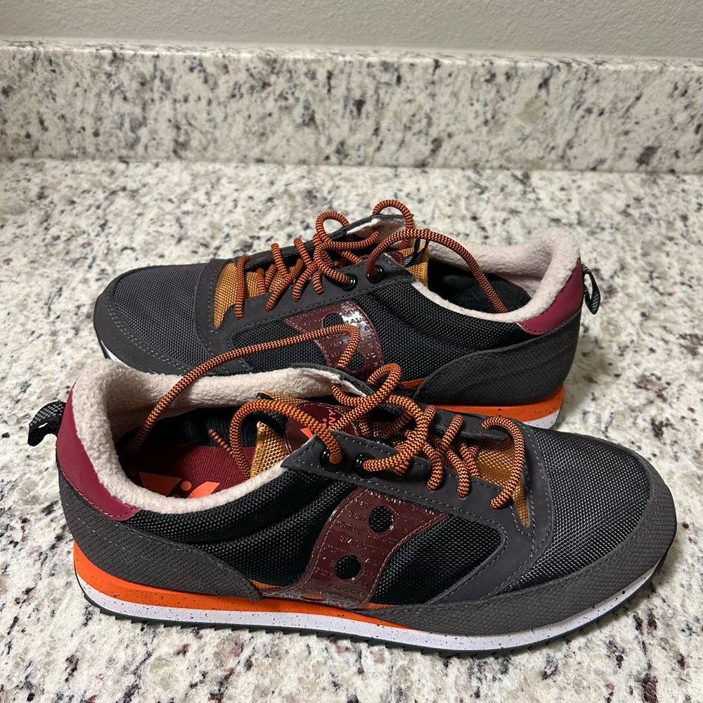 Men’s Saucony shoes